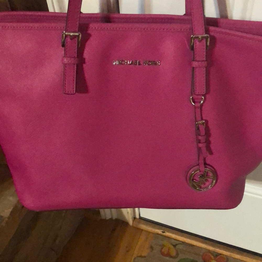 SALE 💥💥 Authentic Michael Kors Pink Purse